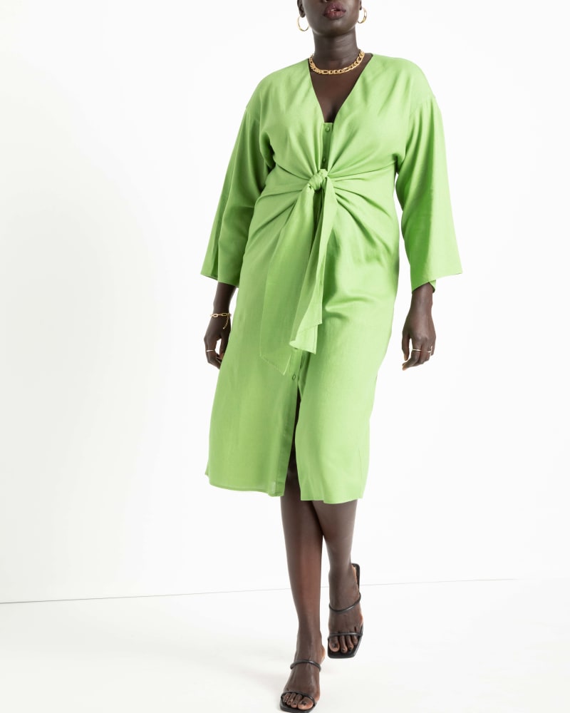 Plus size model wearing Chayenne Linen Tie Front Dress by ELOQUII | Dia&Co | dia_product_style_image_id:189385